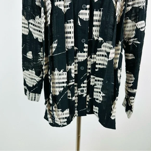 The Odells Everyday Pleat Top in Lagos Size XS - Picture 4 of 8